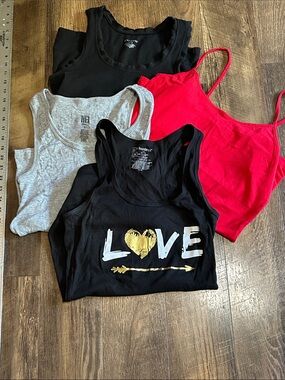 Mixed Tank Top Bundle - Black, Red, Gray, Love Graphic